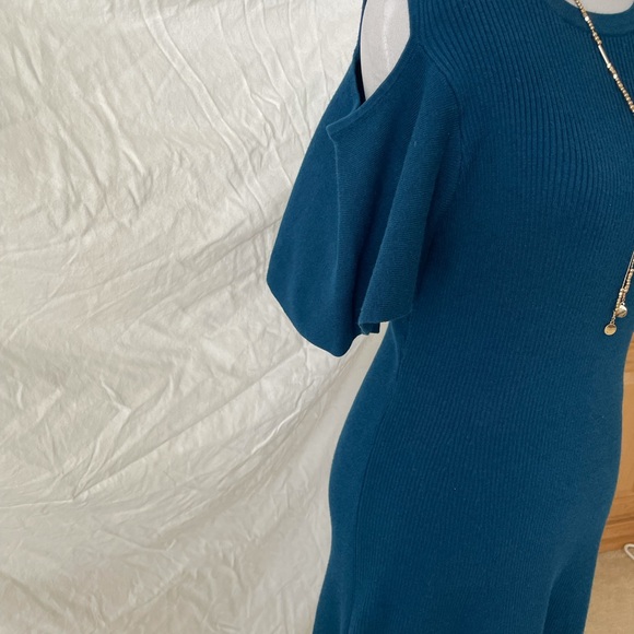 Sweeter blue dress style. Size L - Picture 6 of 11